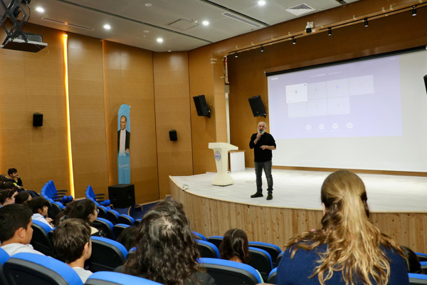 Kaş 1. Kitap Günleri başladı