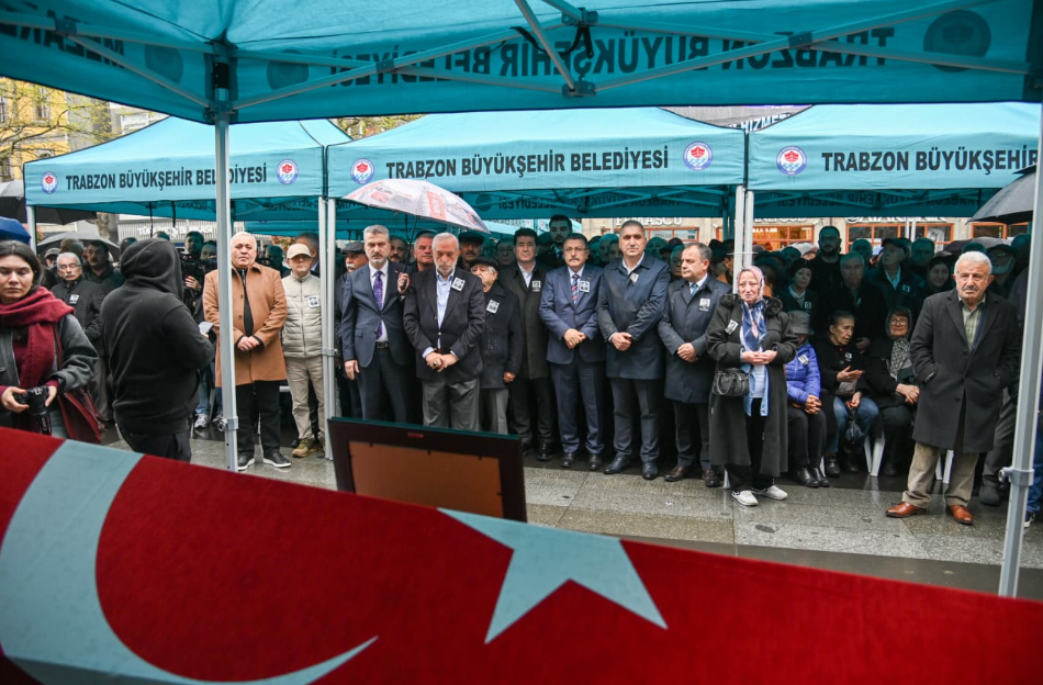 Atay Aktuğ için Trabzon’da tören düzenlendi