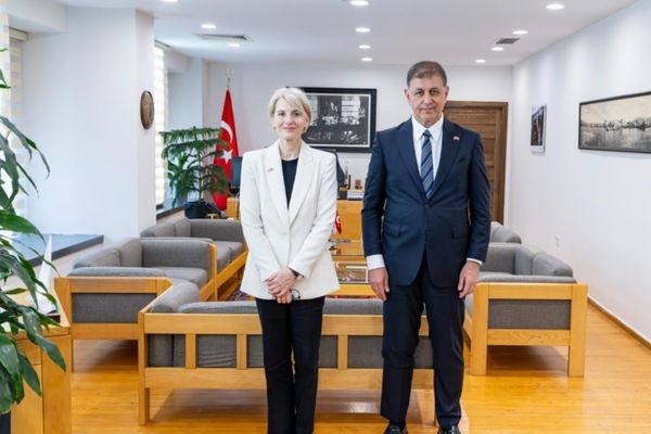 Başkan Tugay: Geleceğimizi güvence altına almalıyız