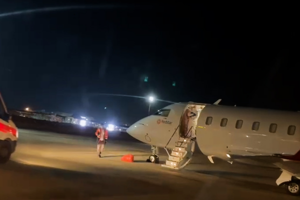 3 Türk vatandaşı ambulans uçakla yurda getirildi