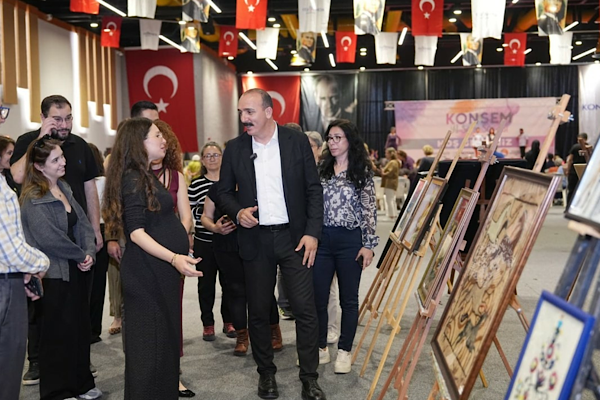 Konyaaltı’nda KONSEM yıl sonu sergisi açıldı