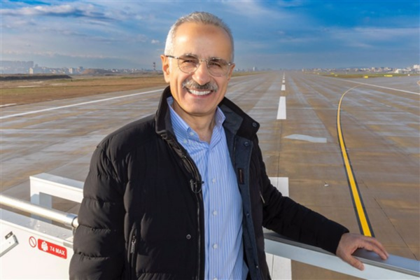 Bakan Uraloğlu: Bayram trafiğini anlık olarak takip edeceğiz