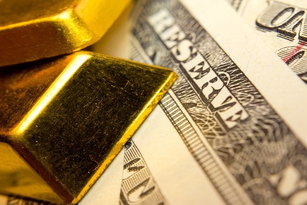 Jeopolitik gelişmelerle brent ve değerli metallerde dalgalı seyir