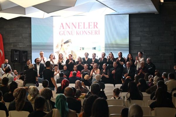 Sarıçam’da “Türkülerle Annelerimize Vefa Gecesi” düzenlendi
