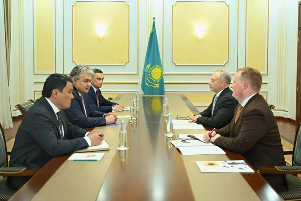 Kosherbayev, Kazakistan Cumhuriyeti Büyükelçisi Mayko ile görüştü