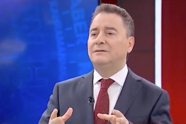 Babacan: Asgari ücretlinin devletten yüzde 8 alacağı var