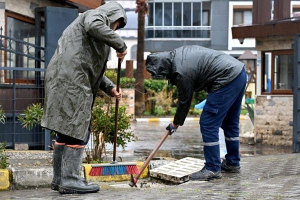 Manisa Büyükşehir Belediyesi bayram boyunca sahada olacak