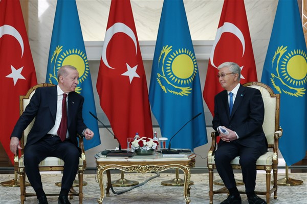 Cumhurbaşkanı Erdoğan’a Kazakistan’dan “Hoca Ahmet Yesevi Nişanı”