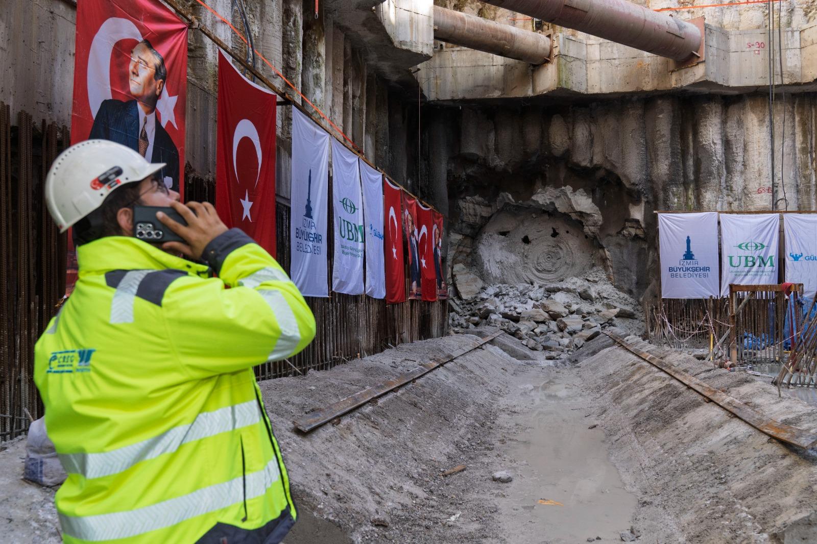 Buca metrosunda 13,5 kilometrelik tünel kazısı tamamlandı