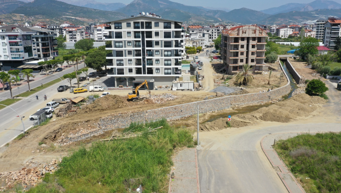 Başkan Yılmaz Ulu Hendek Deresi ıslah çalışmalarını inceledi