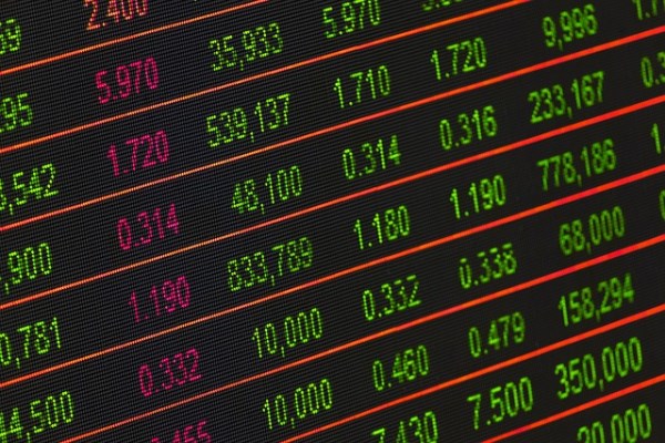 Hisse senedi piyasaları güne karışık başladı