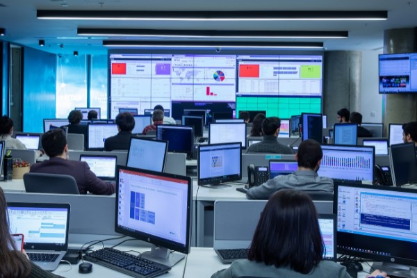 Piyasaların gündeminde PMI verileri ve TCMB beklenti anketi var