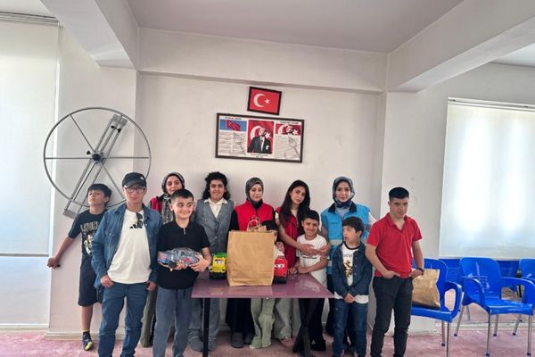Batı Raman Kız Yurdu’ndan Engelliler Haftası etkinliği