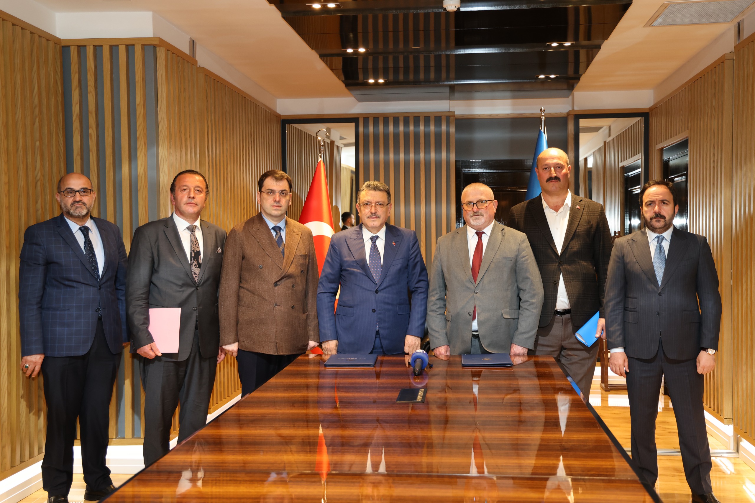 Trabzon’da arıcılara damızlık ana arı desteği sağlanacak