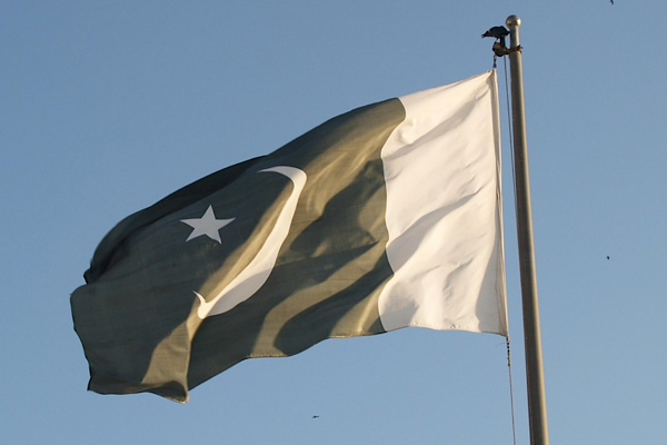 Pakistan Başbakanı Şerif Çin ziyaretine başladı