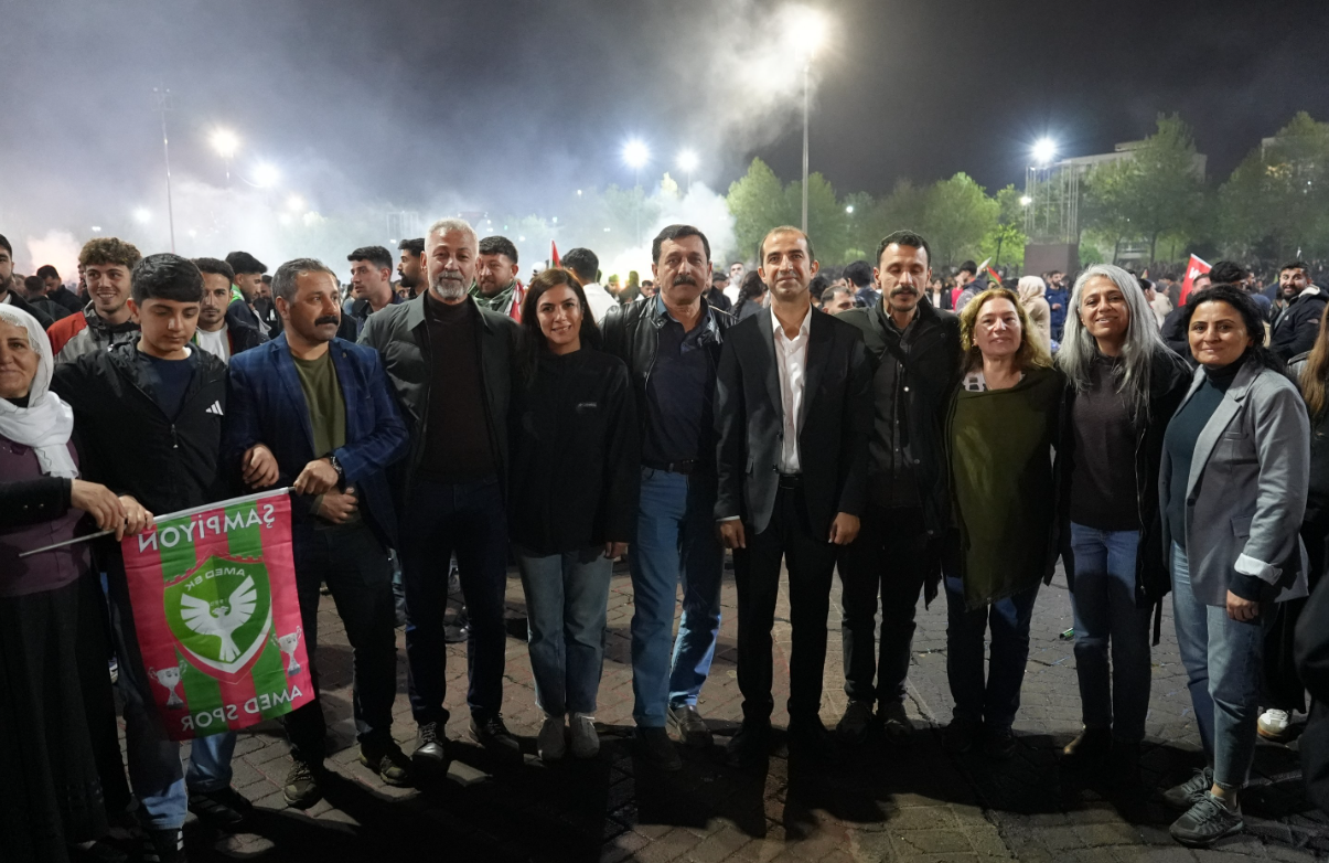 Eşbaşkan Hatun, Amedspor’un şampiyonluk kutlamasına katıldı
