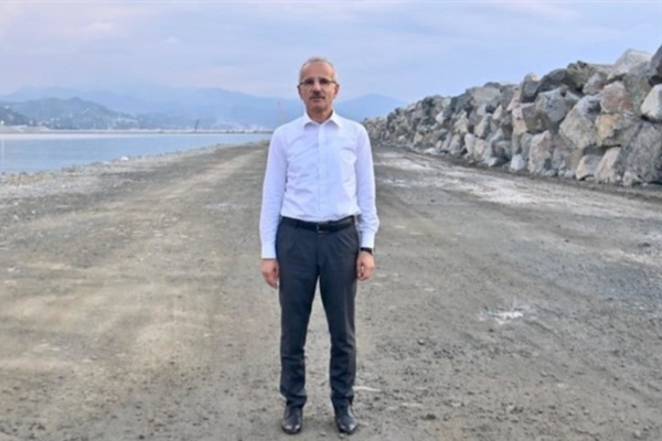 Uraloğlu: Savunma, uzay ve havacılıkta daha ileriye gideceğiz