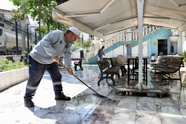 Buca’da İbadethaneler Kurban Bayramı öncesi temizlendi