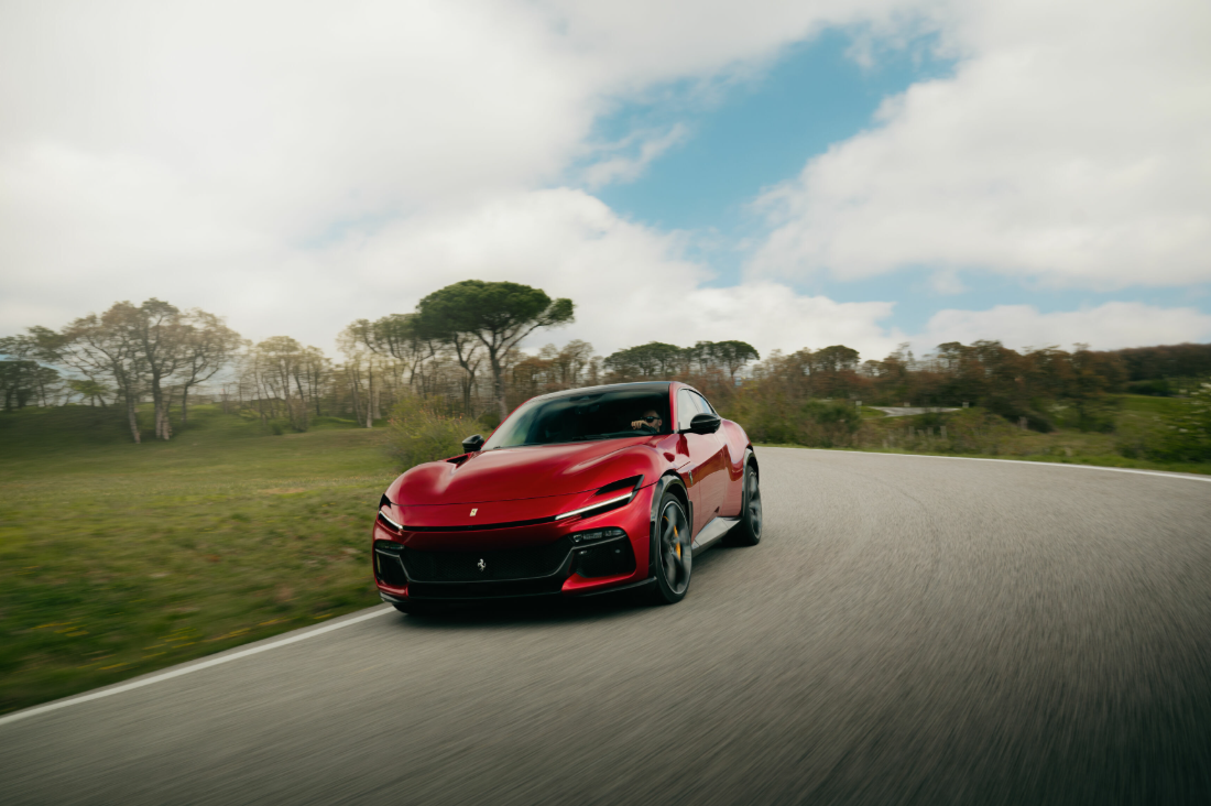 Ferrarı Purosangue Handlıng Specıale ile sportifliği yeniden tanımlıyor