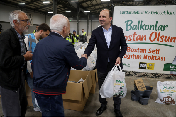 Başkan Altay’dan “Balkonlar Bostan Olsun” projesine teşekkür