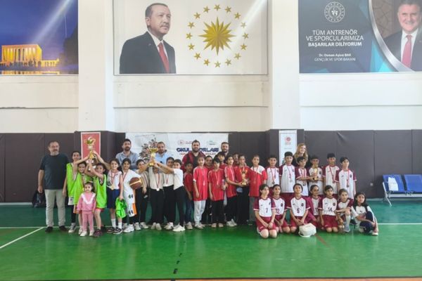 Batman’da Minik Kız-Erkek 3×3 Basketbol İl Şampiyonası sona erdi