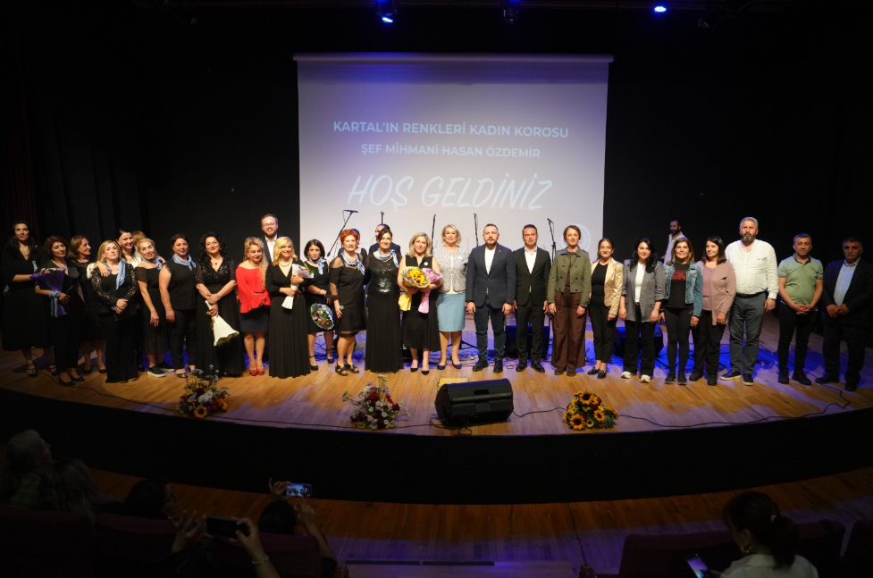 Kartallı kadınlardan burs dayanışması konseri