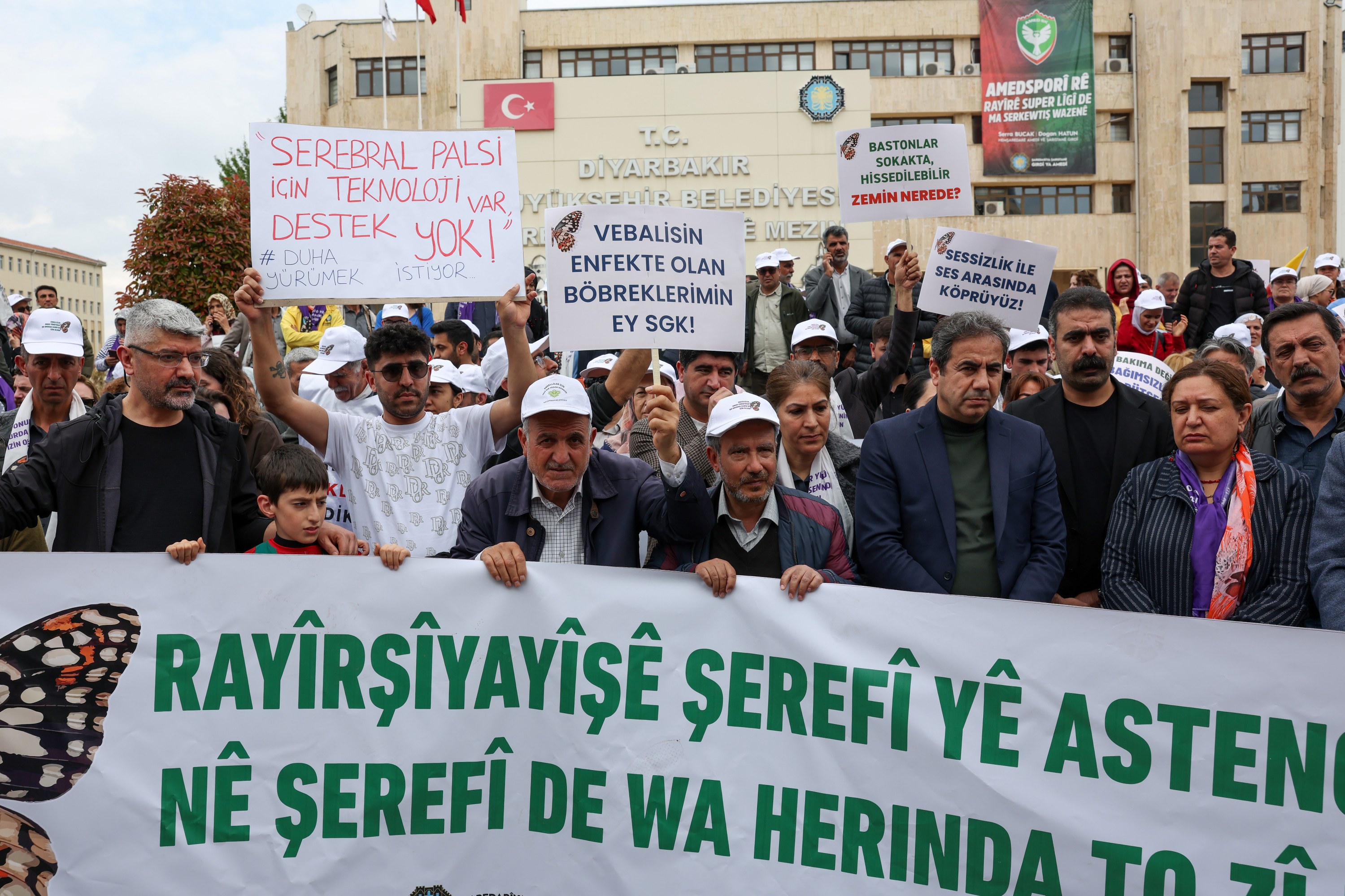 Diyarbakır’da Engelliler Onur Yürüyüşü gerçekleştirildi