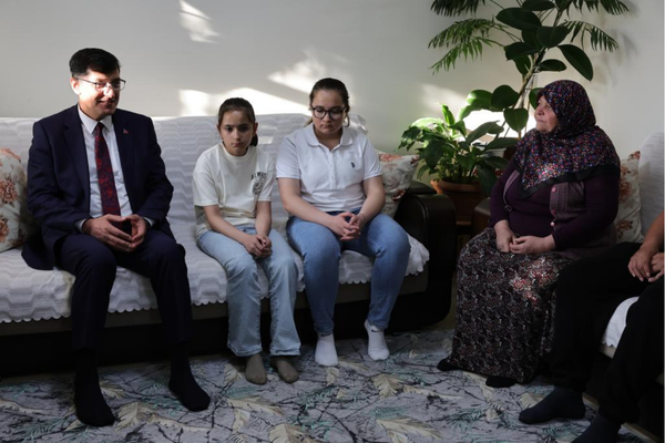 Kütahya Belediye Başkanı Kahveci’den, şehit ailesine taziye ziyareti