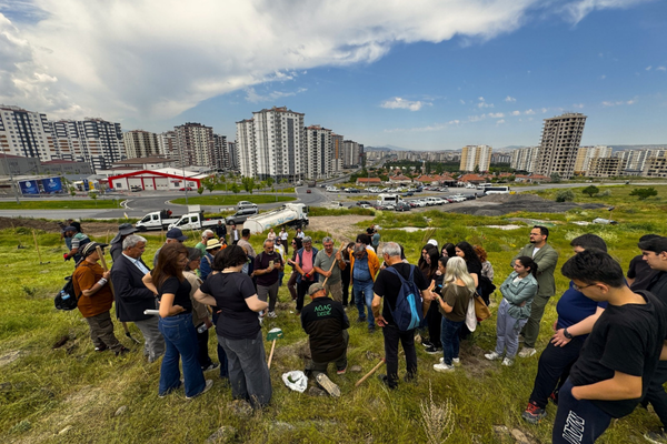 Kayseri’de 300 fidan toprakla buluştu
