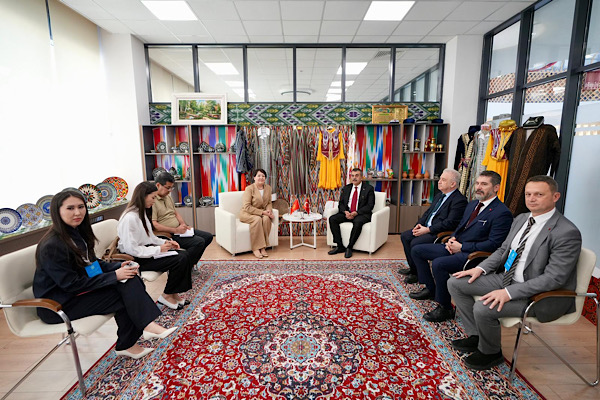 Bakan Tekin, Kırgızistan ve Azerbaycan Eğitim Bakanları ile görüştü