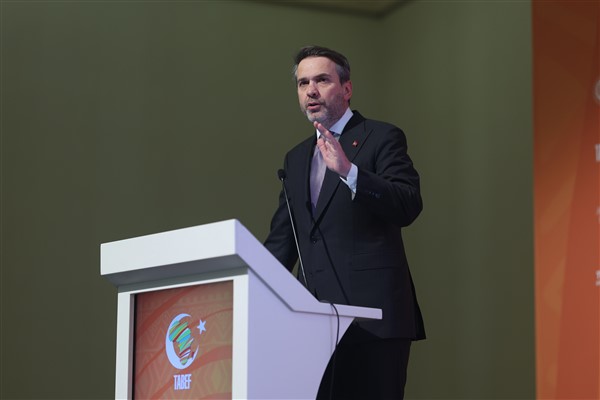 Bakan Bayraktar, Venezuela Geçici Devlet Başkanı Rodriguez’i karşıladı