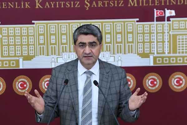 Ekmen’den AK Parti’ye Meclis gündemi eleştirisi