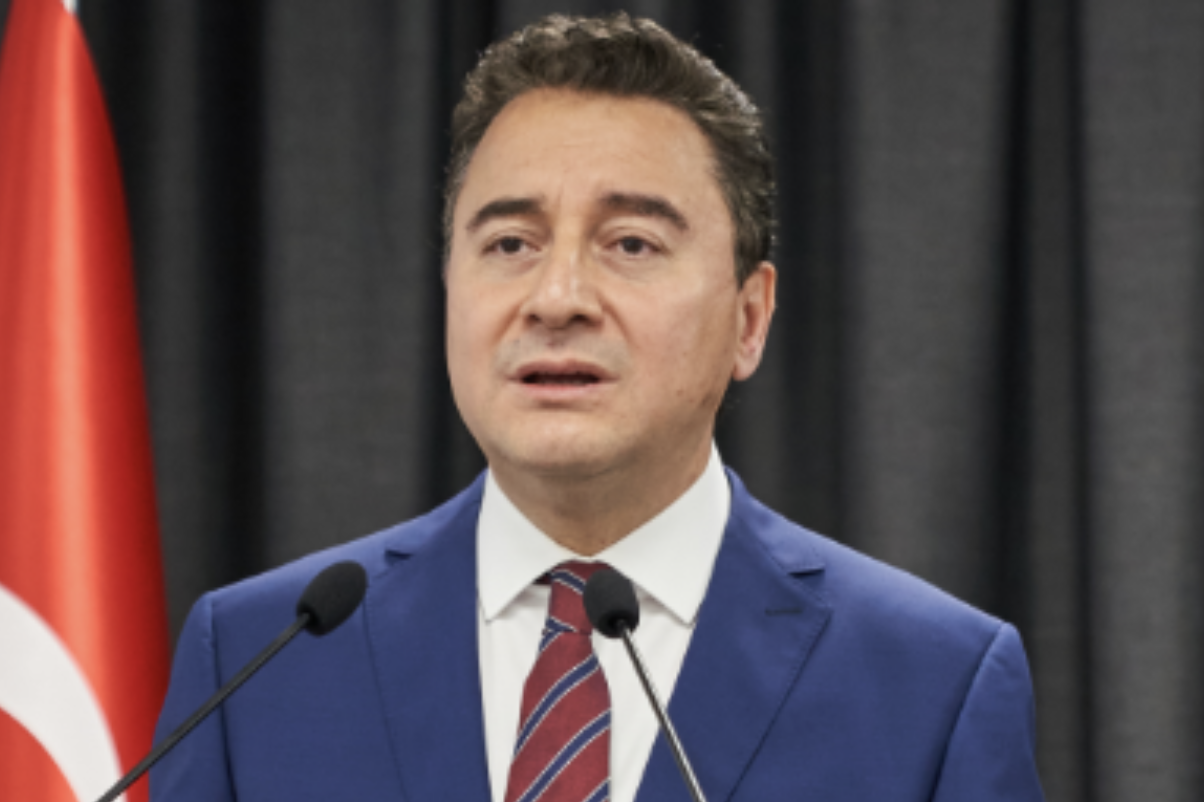 DEVA Partisi Genel Başkanı Babacan, Kuyumcular ve Saatçiler Odası heyetini ağırladı