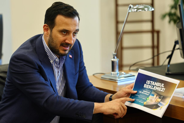 AK Parti’den “İstanbul Beklemez” kampanyası