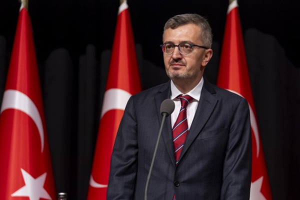 Cumhurbaşkanlığı İletişim Başkanı Duran’dan karne mesajı