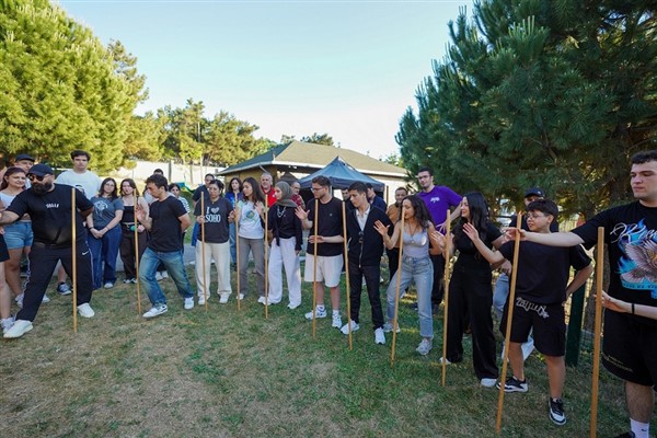 Beylikdüzü’nde YKS adaylarına gençlik kampı desteği