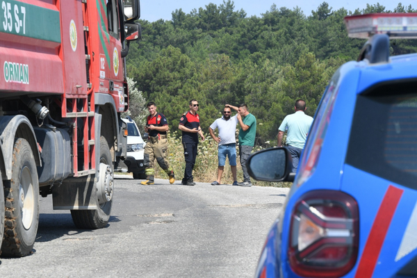Urla Balıklova’daki orman yangını kontrol altına alındı