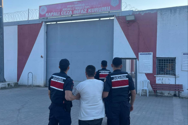 Kocaeli’de 22 yıl 6 ay hapis cezası bulunan firari yakalandı