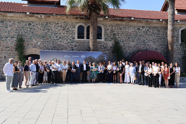 İzmir’de Zeytin Çalıştayı düzenlendi