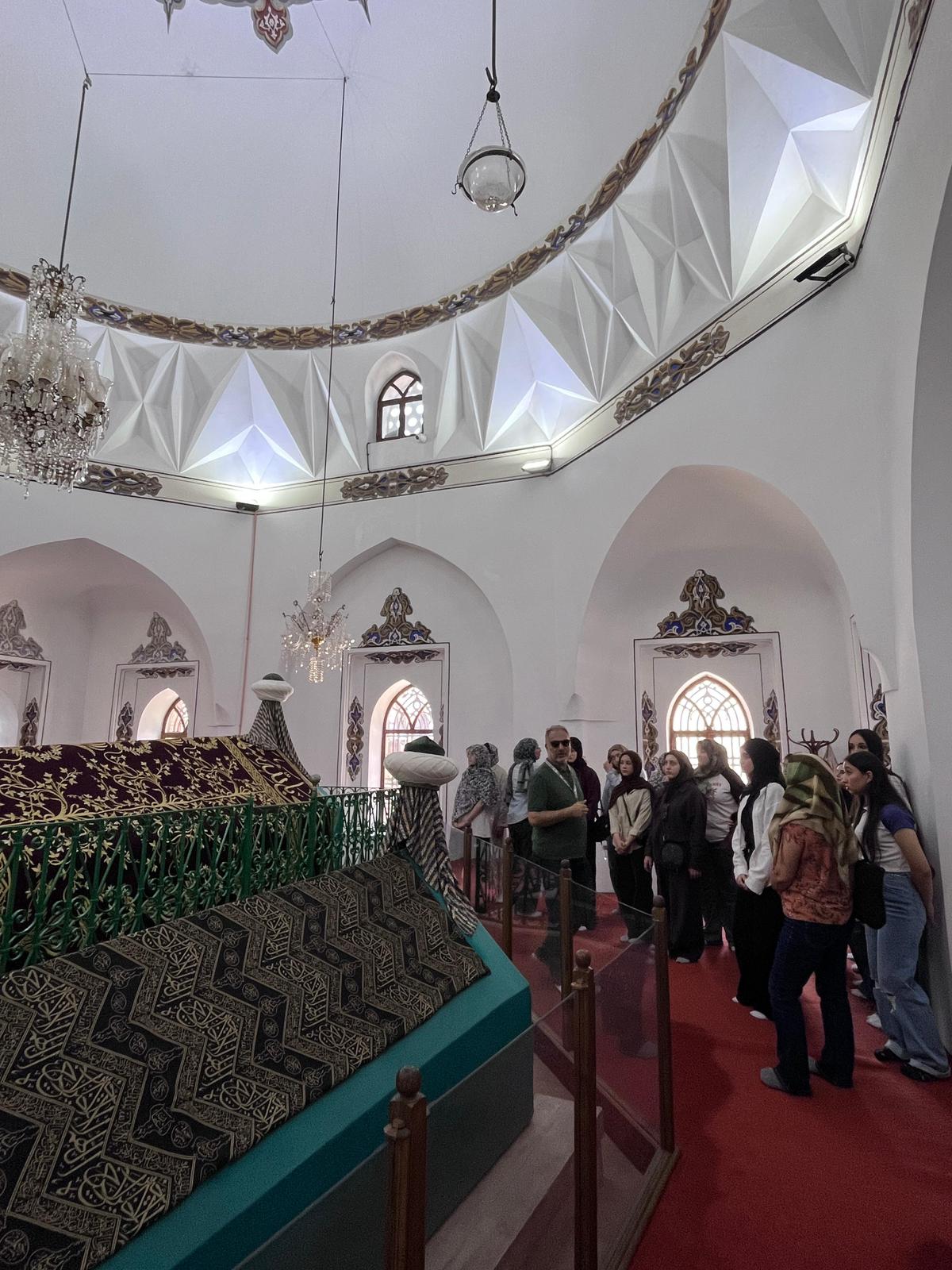 Gençler Bursa’nın tarihi ve kültürel mirasıyla buluştu