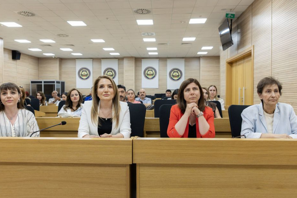 Eşbaşkan Bucak, kadın temsiliyeti için mücadele çağrısı yaptı