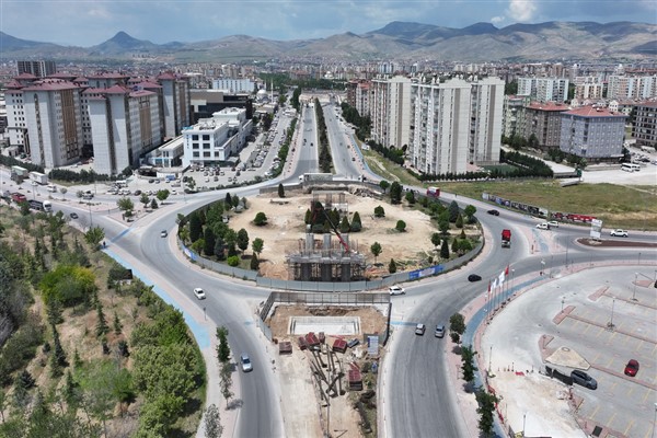 Konya’da Stadyum-Şehir Hastanesi Tramvay Hattı çalışmaları sürüyor