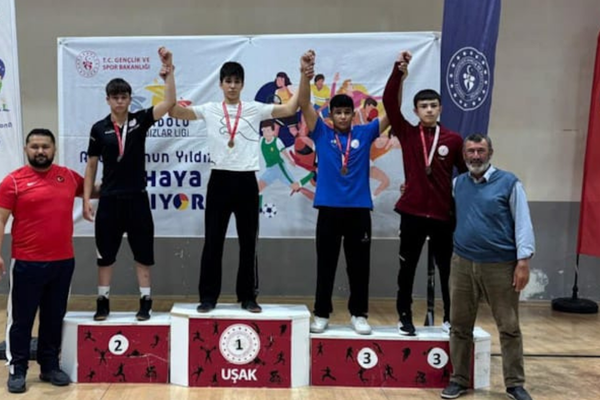 Kütahya Belediyespor ANALİG finallerine katılma hakkı kazandı