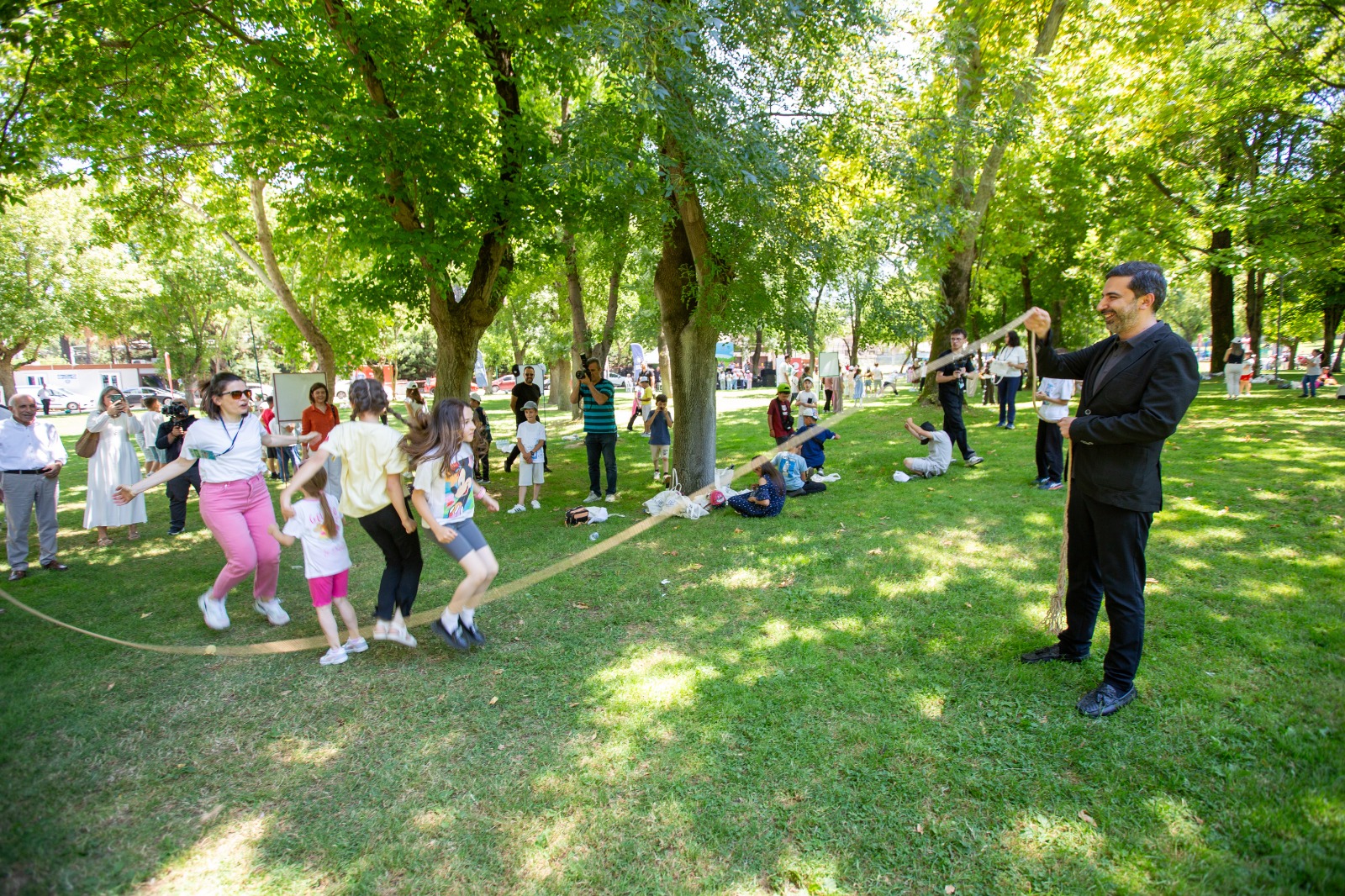 Bursa’da “Sokak Oyunları Şenliği” çocukları buluşturdu