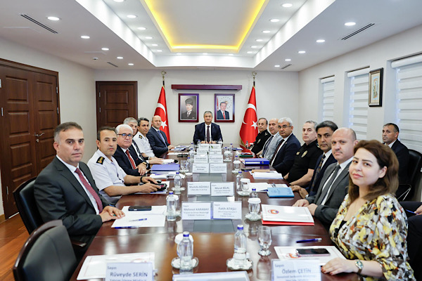 Adana’da kamu yatırımları ve projeler masaya yatırıldı