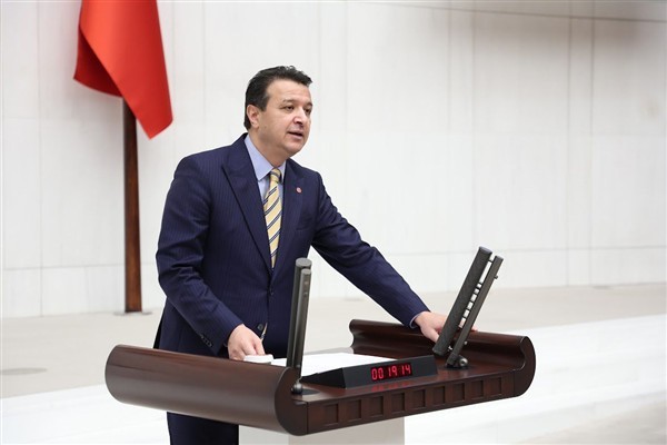 Arıkan: Güvenlik sıfır, güven sıfır, adalet sıfır, liyakat sıfır ama edebiyat yüz