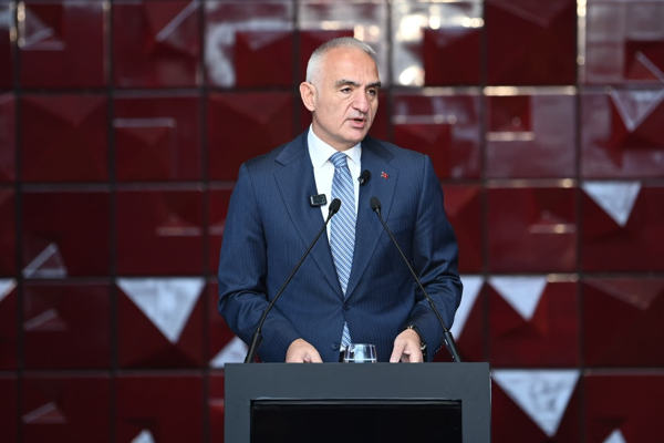 Ersoy: Ankara Havalimanı ve Bağlantı Yolları Projesi ulaşım kapasitesine önemli değer