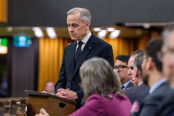 Carney: Kanada SAFE ile Avrupa savunmasında adım attık
