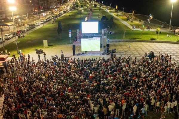 İzmir’de Dünya Kupası maçları dev ekranlarda izlenecek