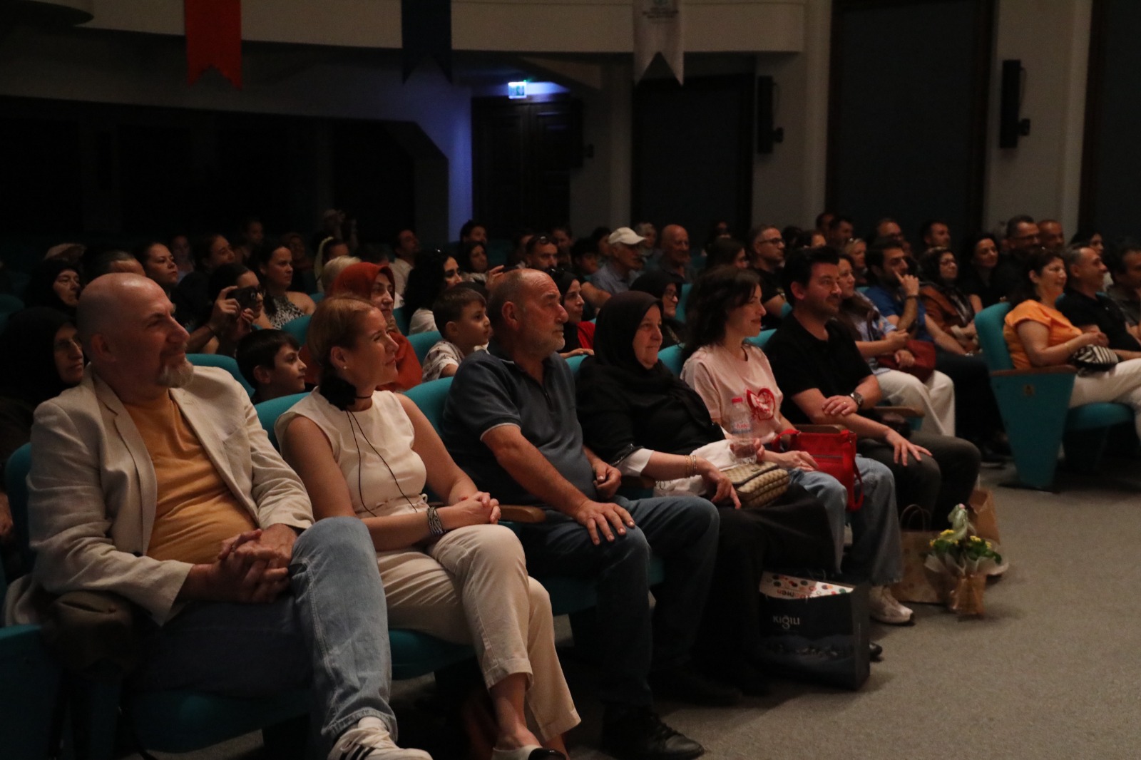 Sanat Akademisi’nde çocuk kursiyerler sahne aldı
